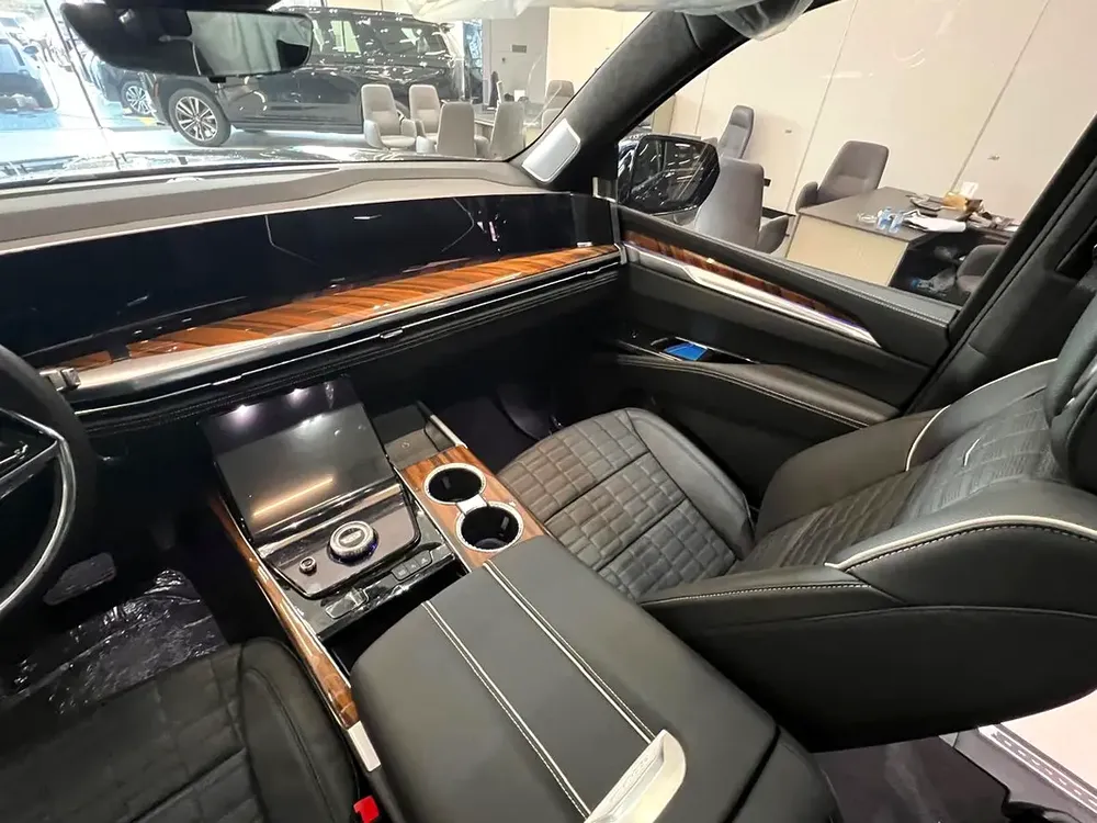 !! 2025 !! Cadillac |  Escalade | Sport Platinum | GCC Specs | Brand New | - Image 10