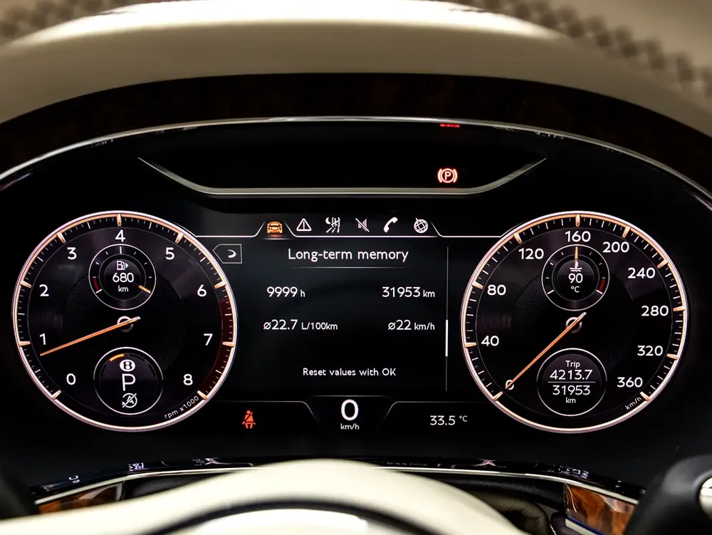 BUY NOW, PAY 2027 | THE BLACKLINE STANDARD | 2020 Bentley Flying Spur, Bentley Warranty - Image 13