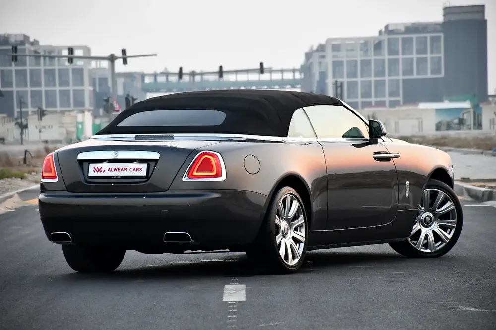 2017 Rolls-Royce Dawn | Standard Trim | GCC Specs | Pristine Condition - Image 6