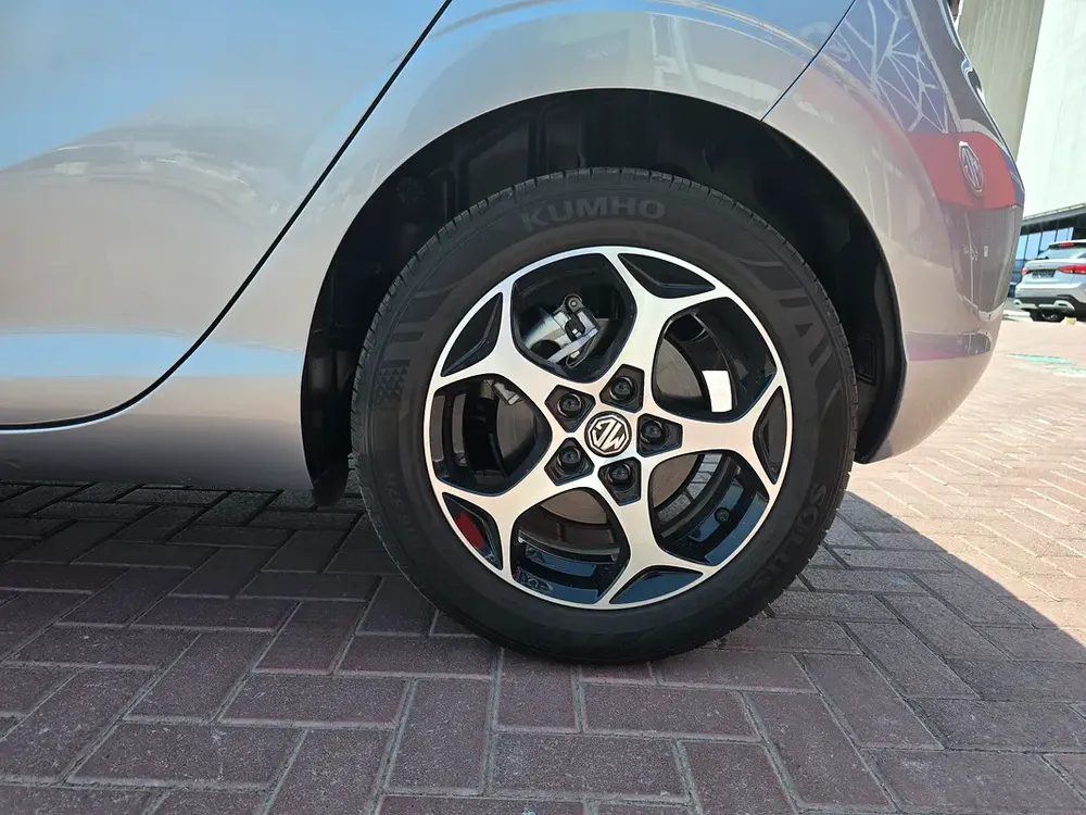 MG 3 Lux 1.5L 2026 GCC Specs | Dealership Warranty Till Jan 2032 or 200000 km - Image 5