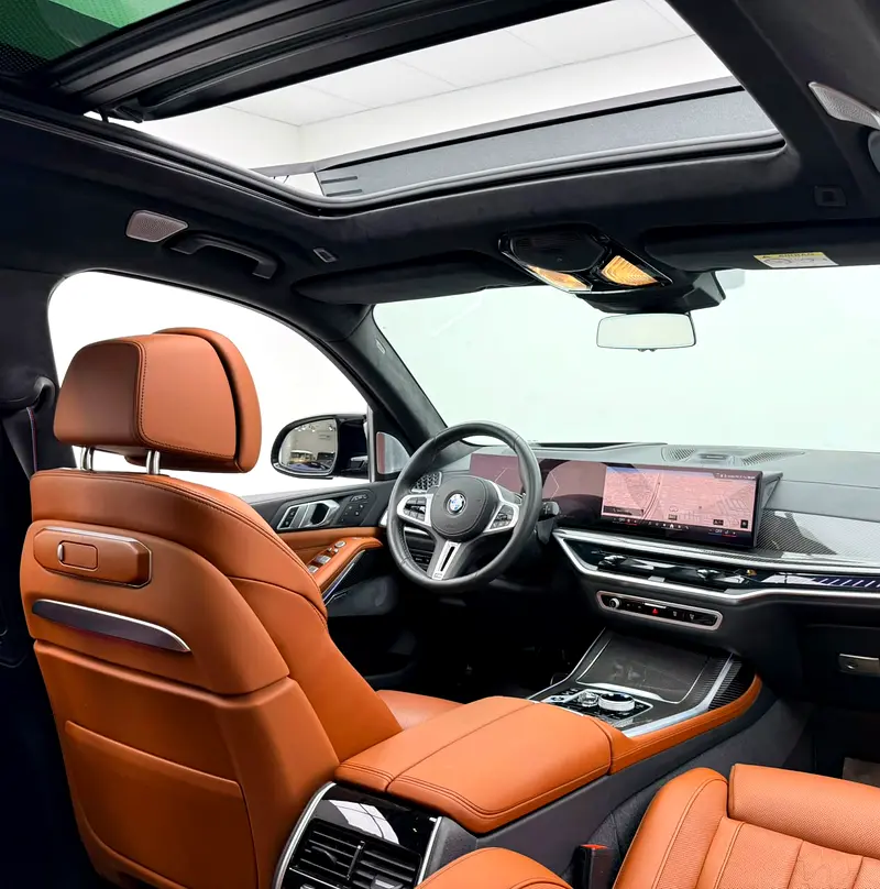 2025 BMW X7 M60i, BMW Warranty+Service Contract+Full BMW Service History, GCC - Image 10