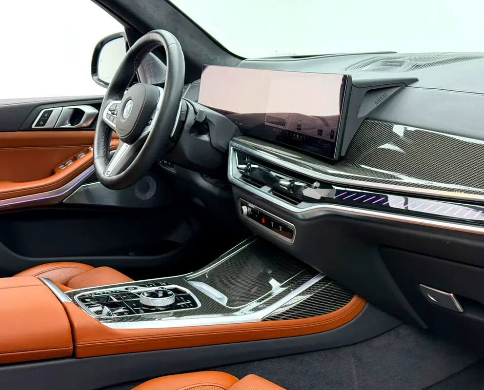 2025 BMW X7 M60i, BMW Warranty+Service Contract+Full BMW Service History, GCC - Image 13