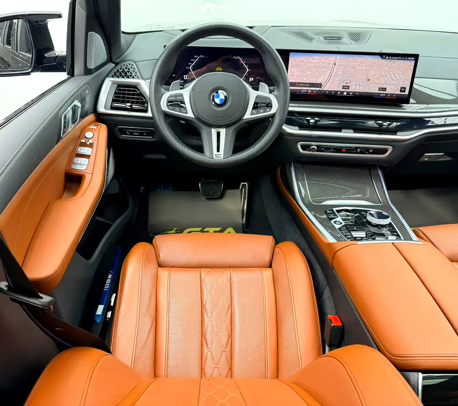 2025 BMW X7 M60i, BMW Warranty+Service Contract+Full BMW Service History, GCC - Image 8