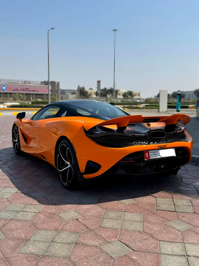 McLaren 750S Coupe , 3900km , GCC Spec , Full PPF - Image 10