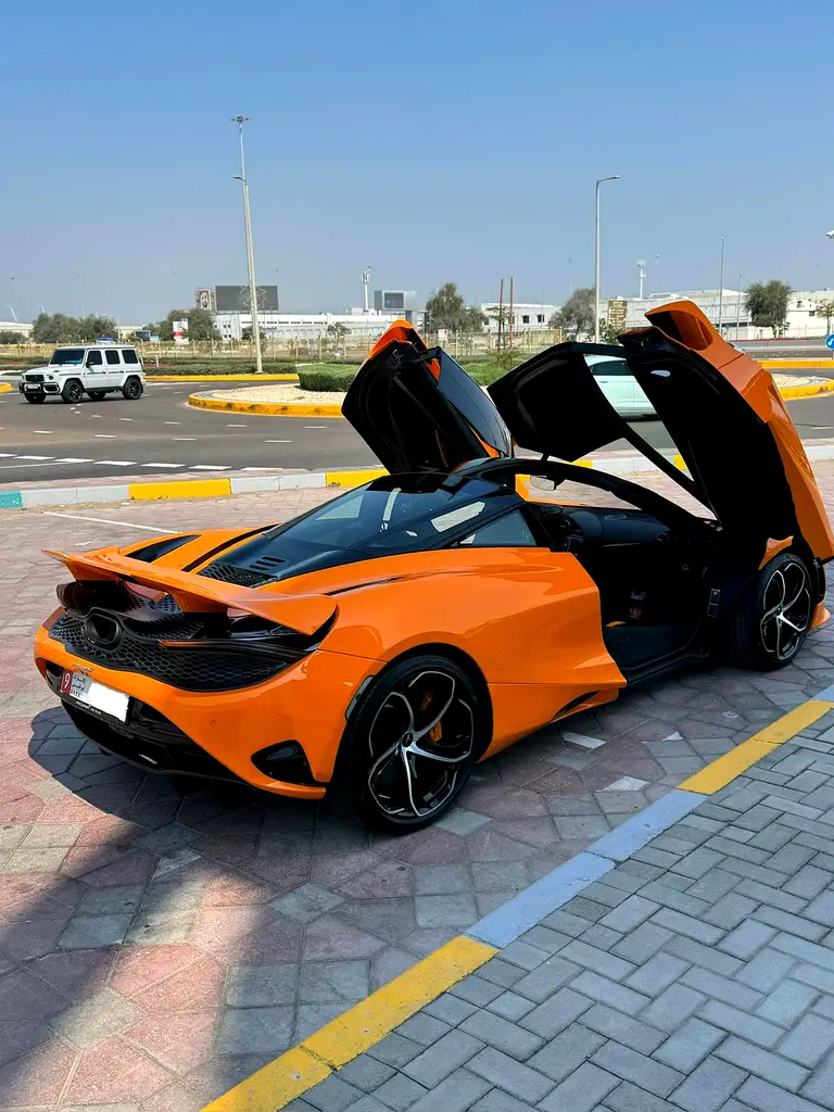 McLaren 750S Coupe , 3900km , GCC Spec , Full PPF - Image 9